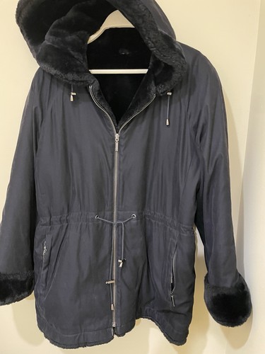 WOMEN’S TWO WAYS TO WEAR HEAVY WINTER FAUX FUR JACKET SIZE M. GREAT CONDITION - Picture 10 of 13