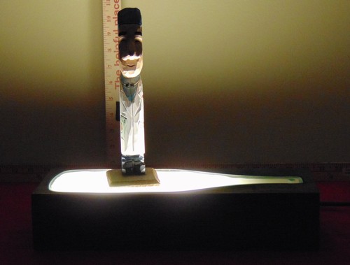 Hand Crafted Wooden Table Display Lamp / Ebony Pine - Picture 7 of 11