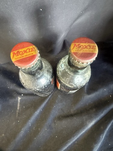 Vintage ACL Painted Moxie 7oz Unopened Original 1950s Bottle with No Label Bottl - Picture 2 of 9