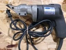 Preowned Kett metal shear that was hardly used k-200 model number.  Like new.