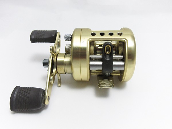 Shimano CALCUTTA 　50xt SHIMANO Calcutta 50 Xt Right Handle Light Conquest 50Xt | eBay