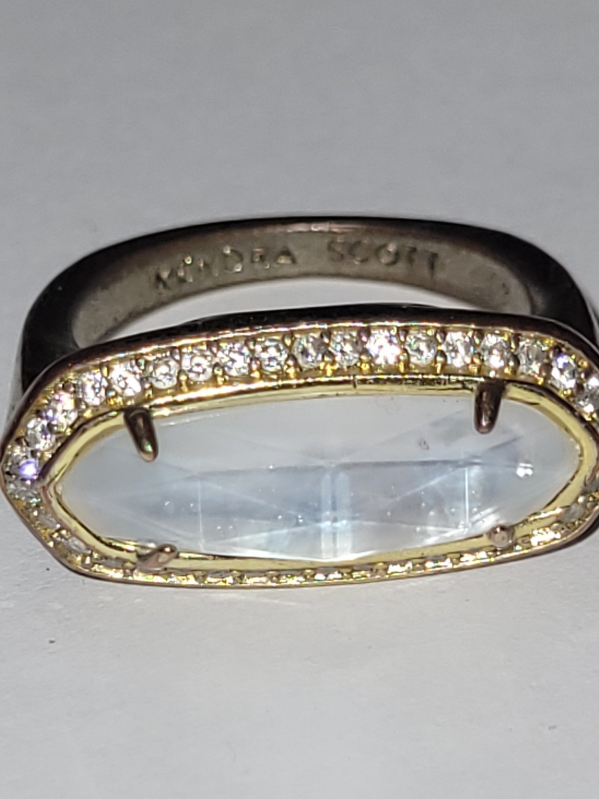 Kendra Scott Mother Of Pearl Goldtone Fashion Ring Sz 7