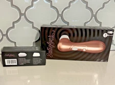NIB Satisfyer Pro 2 USB Rechargeable Air Massager + 2 silicone head replacements