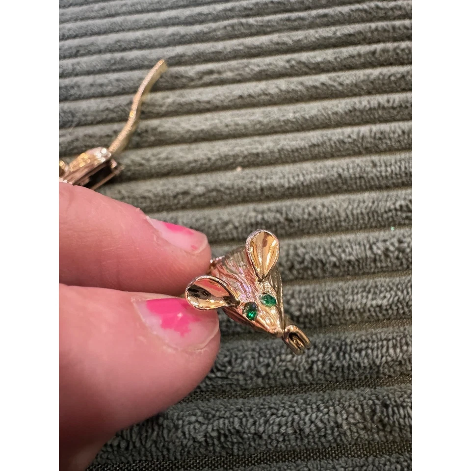 Juego de prendedores de ratón dorado con broche ojos verdes delicados animales encanto joyería Foto 4 de 4