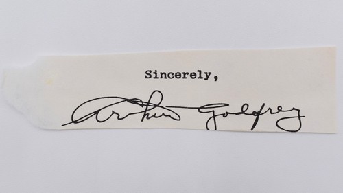 Arthur Godfrey, recorte de autógrafos, locutor de radio y televisión estadounidense, artista - Imagen 2 de 2