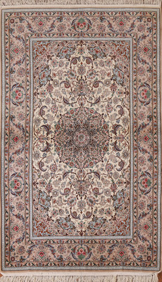 Vegetable Dye Traditional Handmade Rug 5x8 in Wool/ Silk with Silk Foundation