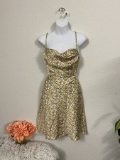  Misty Rose Women Floral Open Back Mini Dress Size Medium Silky Made in USA