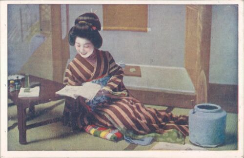 JAPAN Japaense lady reading book 1910s PC - Picture 1 of 2