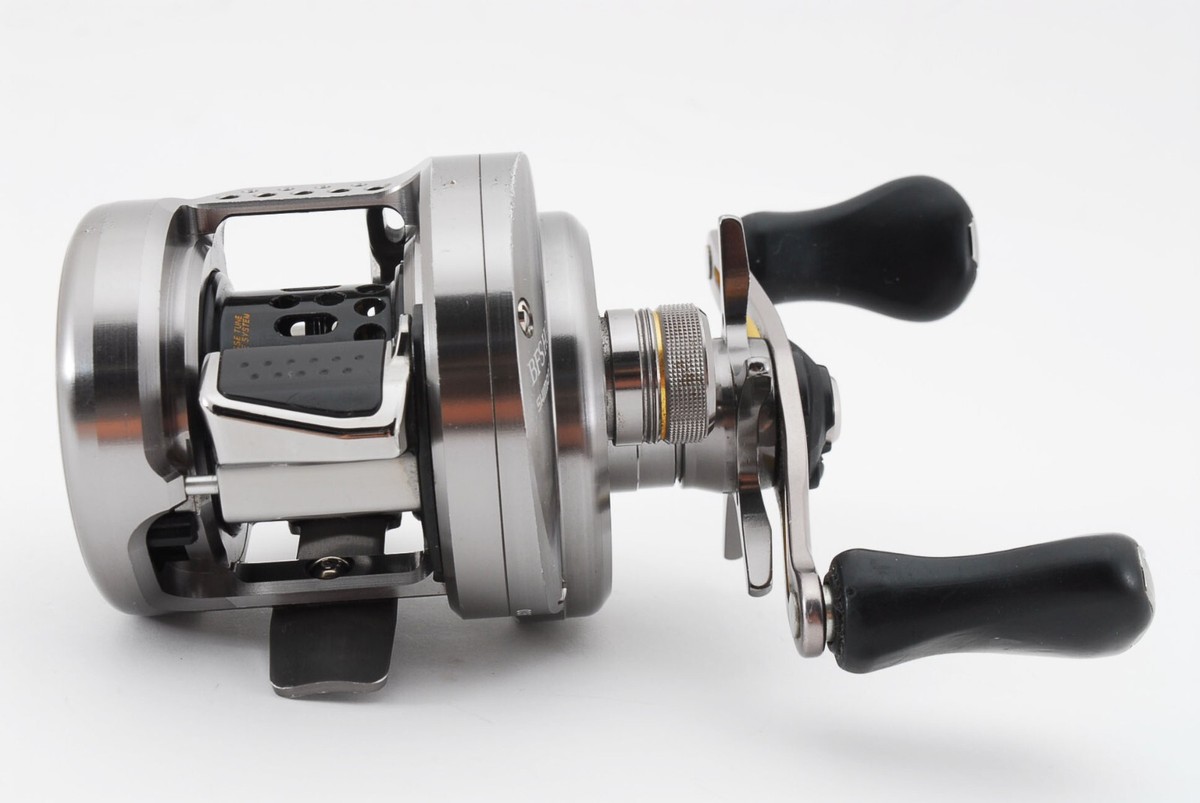 改17 SHIMANO CALCUTTA CONQUEST BFS HG RH Shimano 17 Calcutta Conquest BFS HG Right – JDM TACKLE HEAVEN