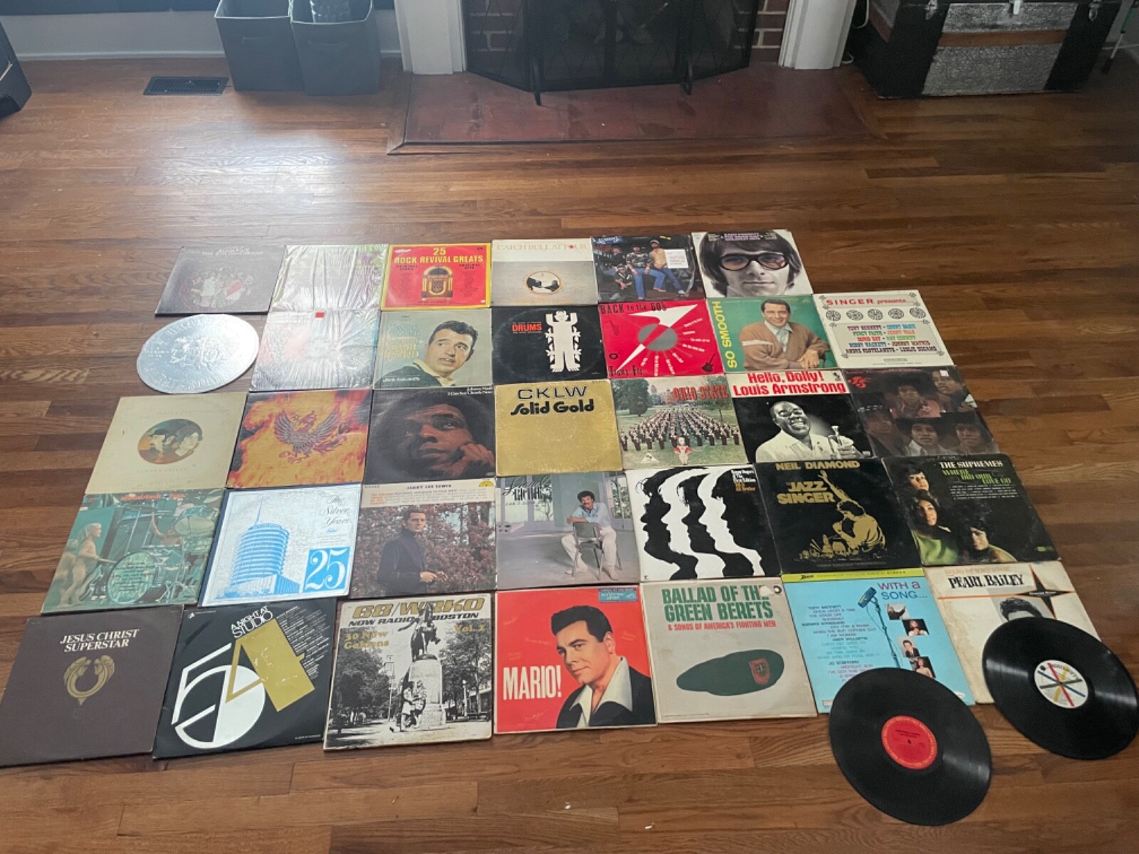 Vintage Vinyl Records Lot for Collectors and Music Lovers-image
