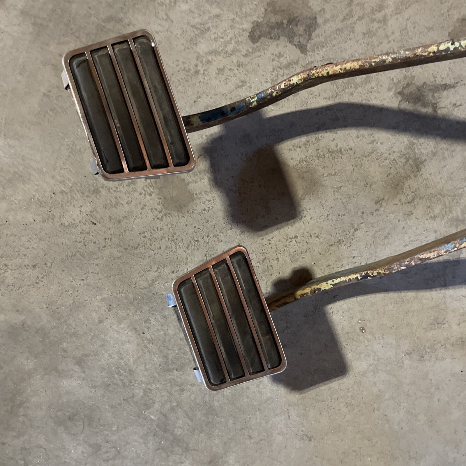 64 65 66 Clutch Brake Pedal Unit 6466 Chevy Pickup Truck C10 C20 K10