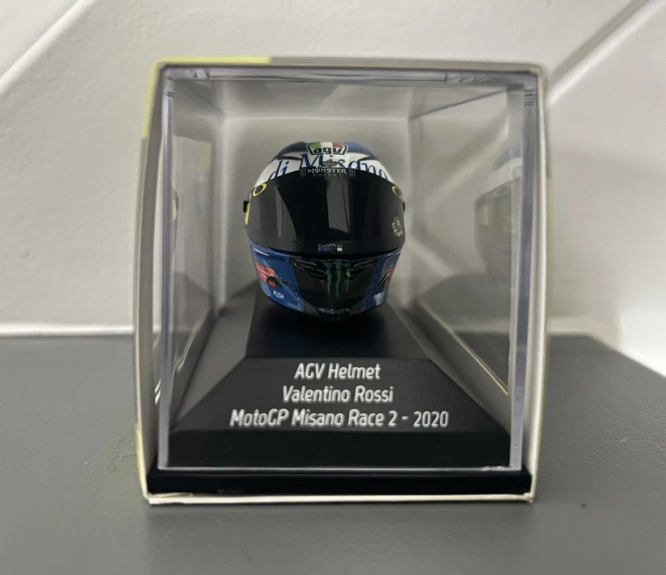 MINICHAMPS CASCHETTO 1/8 HELMET 2020 VALENTINO ROSSI YAMAHA GP MISANO RACE  2 - Immagine 3 di 3