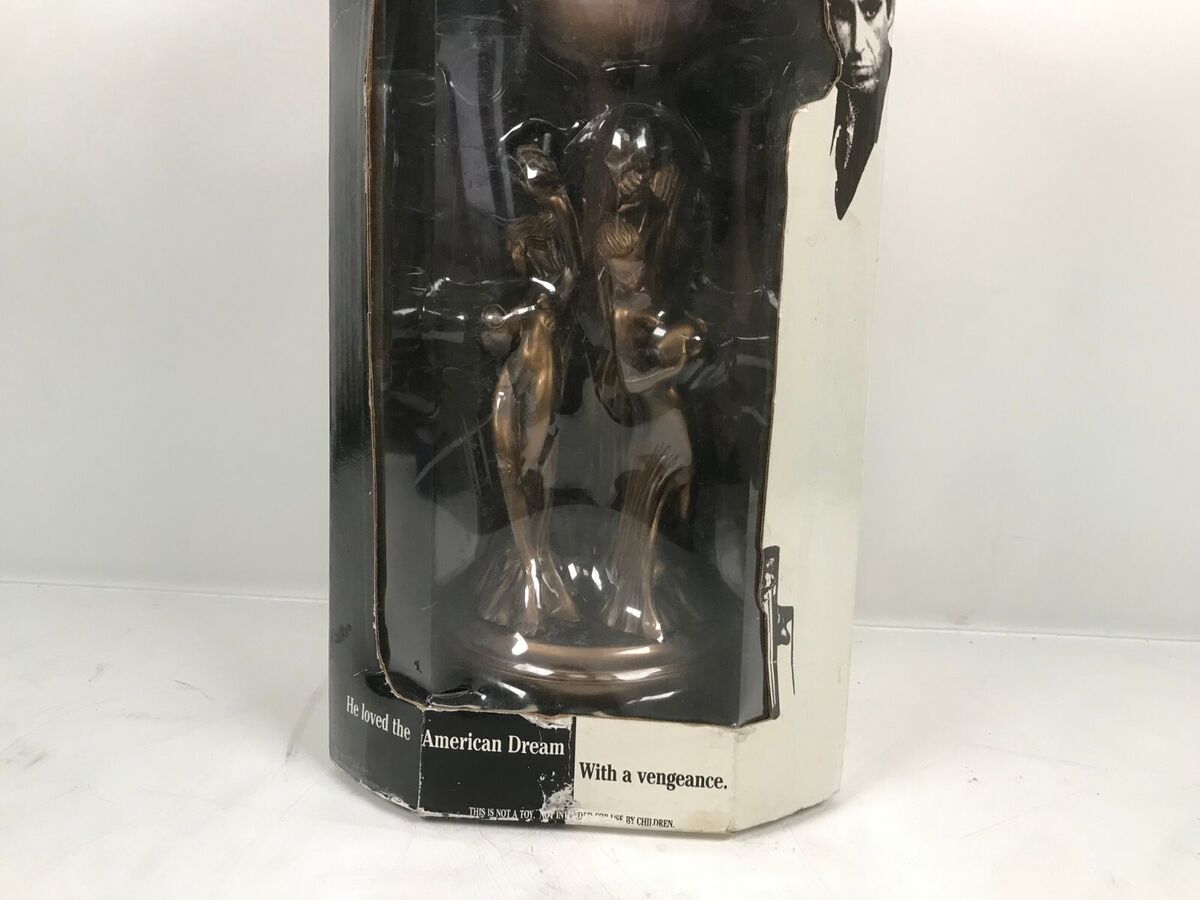 Scarface The World is Yours - ORIGINAL, 10 inch statue Scarface The World is Yours - ORIGINAL, 10 inch statue