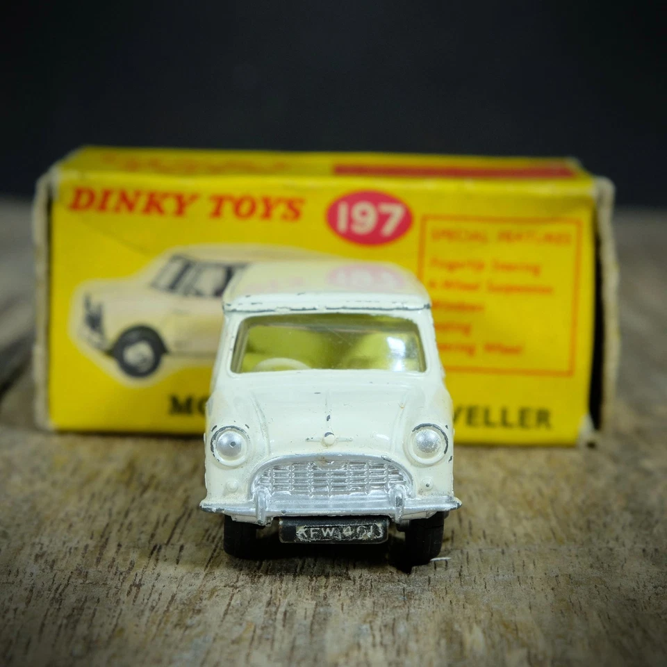 Morris Mini Traveller Estate Dinky 197 original, interior blanco/amarillo, en caja Foto 2 de 4