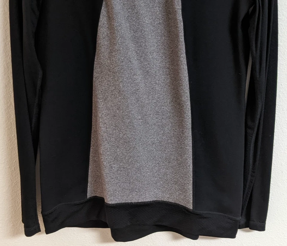 Camisa Atlética Cabi Para Mujer Estilo 951 Dynamo Negra Gris Manga Larga Talla Mediana Foto 4 de 4