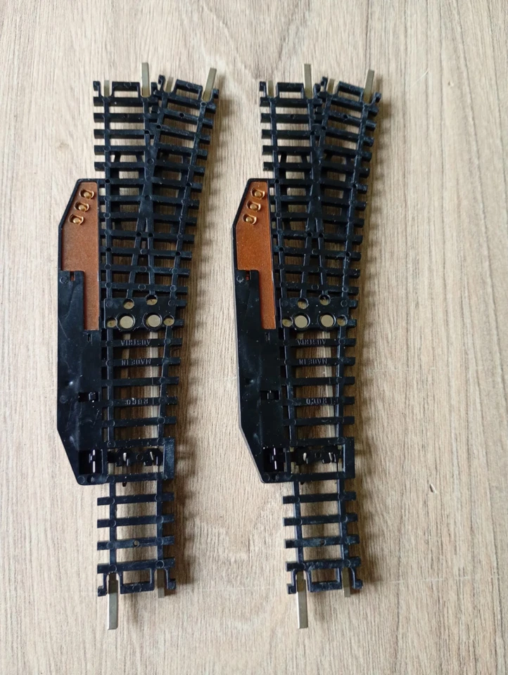 Pair Of Roco N Gauge Left Point's. Nickel Silver - Image 3 of 3
