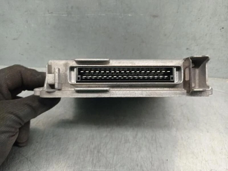 7700107694 centralina motore per RENAULT CLIO I (B C57 5 357 ) 1.2 5519396 - Immagine 3 di 4