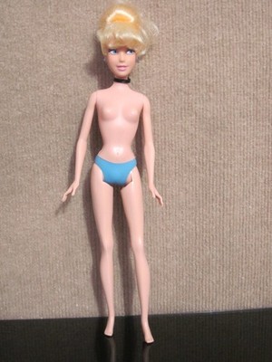 Disney Store Classic Cinderella Doll Nude Side Glance Blonde Hair
