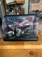 Franklin Mint Harley-Davidson Heritage Softail Classic with display case