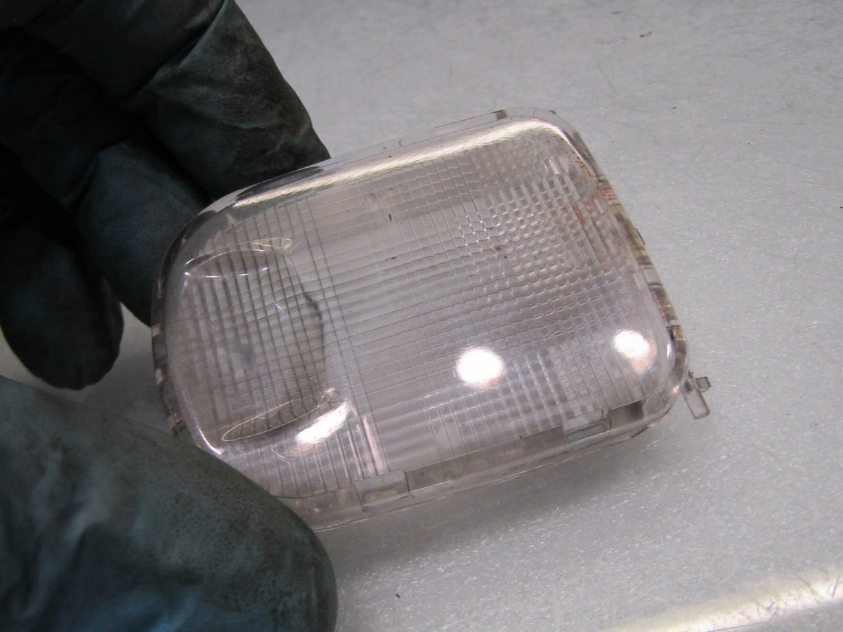 Used OEM Jeep XJ Cherokee Dome Light Lens Cover - Fits 1984-1997 Models, Part #56000191, Warm White Incandescent Bulb 9 thumbnail image