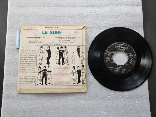 EP / TOM ET JERRY - LE SURF - MERCURY 126.137 - Picture 2 of 2