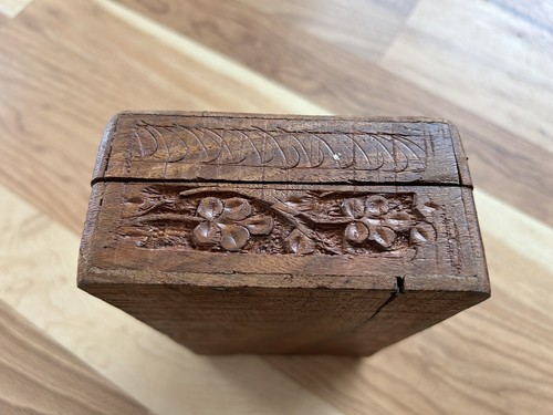 Vintage Beautiful Wood Carved Decorative Box Hinged Inlaid Bone India Teak - Picture 5 of 7