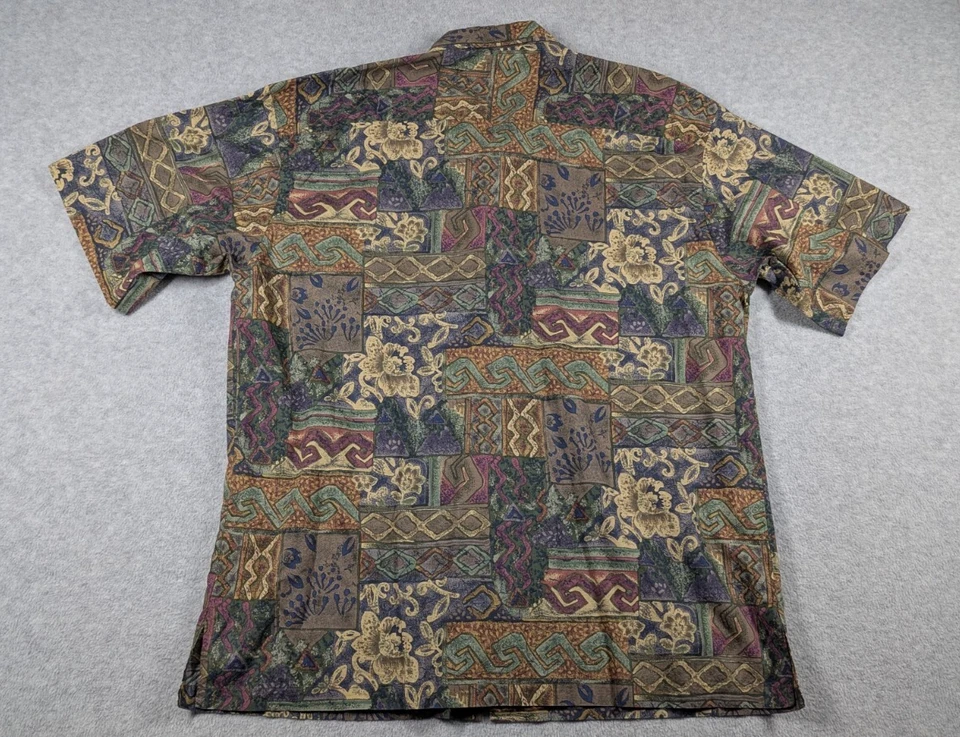 Tori Richard Men Shirt XL Hawaiian Tropical Floral Waves Short Sleeve Button Up - Image 4 of 4