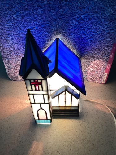 Tiffany Style Lamp Stained Glass Church Table Light Vintage Collectible - Picture 6 of 16