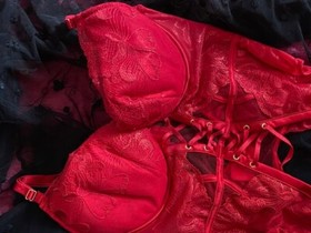 ANN SUMMERS UNDERWIRED/PADDED RED BASQUE SUSPENDER THE BOMBSHELL' SIZE 14B-C NWT