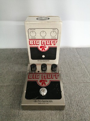 Electro-Harmonix BIG MUFF EH300 Big Muff Pi Fuzz Distortion Pedal
