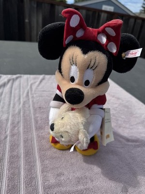 2007 Steiff Exclusive Minnie Mouse holding a Disney Bear 
