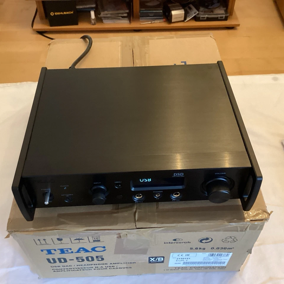 Teac UD-505-X Nero - Amplificatore per cuffie USB DAC - Immagine 3 di 4