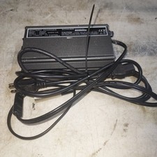 Cargador de batería para silla de ruedas Schauer JAC0724XL-2 24VDC salida 7AMP entrada 50/60Hz