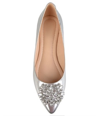 Journey Collection Women's Renzo Jeweled Flats Size 8.5 New In The Box