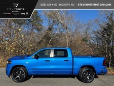 2026 Ram 1500 Big Horn Crew Hemi 4WD Night Edition