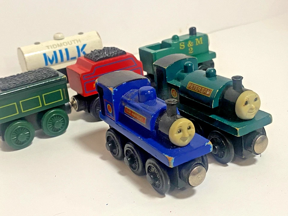 LOTE DE MOTORES DIÉSEL DE MADERA TOOMAS THE TRAIN # 108 - MOTORES Y LICITACIONES Foto 3 de 4