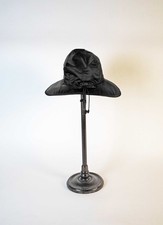 LADIES FLAPPER SATIN HAT, WIDE SIDE BRIMMED HAT, 1920s