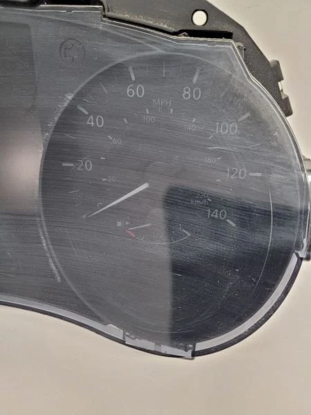 Nissan Rogue 2016 velocímetro clúster VIN J primer dígito construido en Japón MPH Estados Unidos  Foto 2 de 4