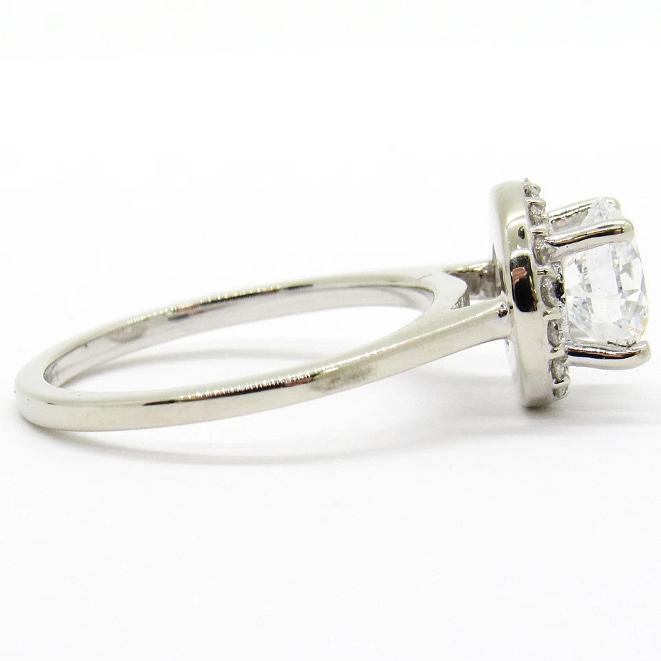 Anillo de compromiso redondo de 1,50 quilates con halo de diamantes creado en laboratorio IGI Cert de oro blanco de 14 k Foto 3 de 4