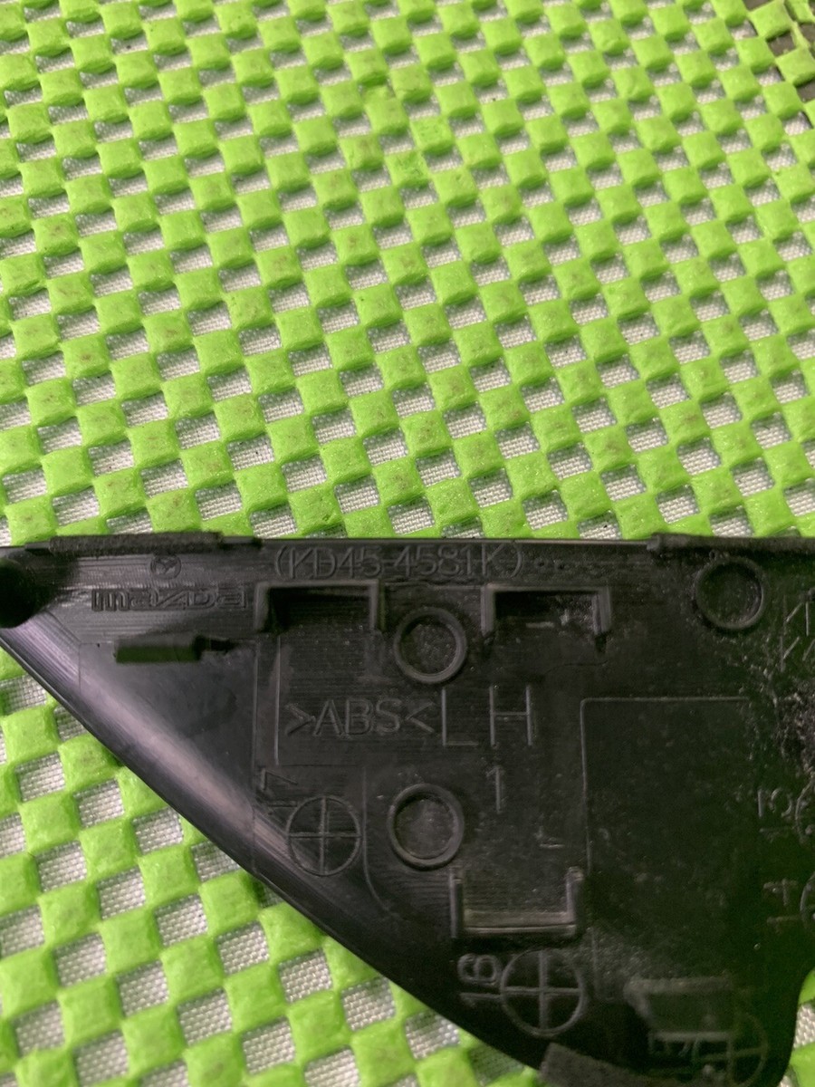 羅針盤 CE18354 Aftermarket John Deere Output Shaft | In Stock — Flip