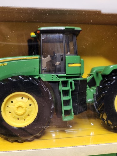 John Deere 9530 4wd Tractor By Ertl 1/32 Scale - Picture 4 of 13