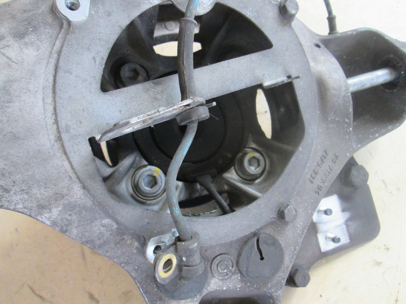 Ferrari 360 / 430 - RH Front- LH Rear Hub Holder / Knuckle -  P/N 179328