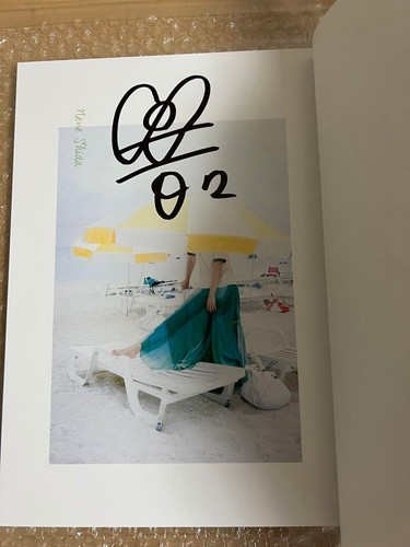 Nene Shida Signed Photo Book NENE Japanese Actress & Gravure Idol - Picture 2 of 3