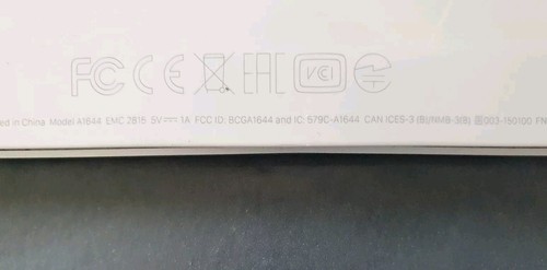 Apple Magic Keyboard v2 model A1644 Wireless Keyboard - Picture 3 of 3