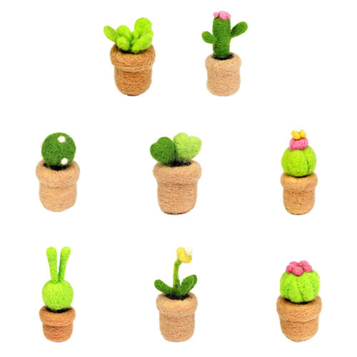Set 8 pezzi feltro con ago per decorazione cactus fai da te - Foto 1 di 12