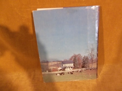 The American Farmhouse by Henry J. Kauffman 1975 - Picture 2 of 5