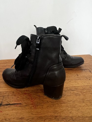 🦋 ARA Chelsea BLACK Leather ankle Boots Booties Heal 6.5 - Picture 5 of 5