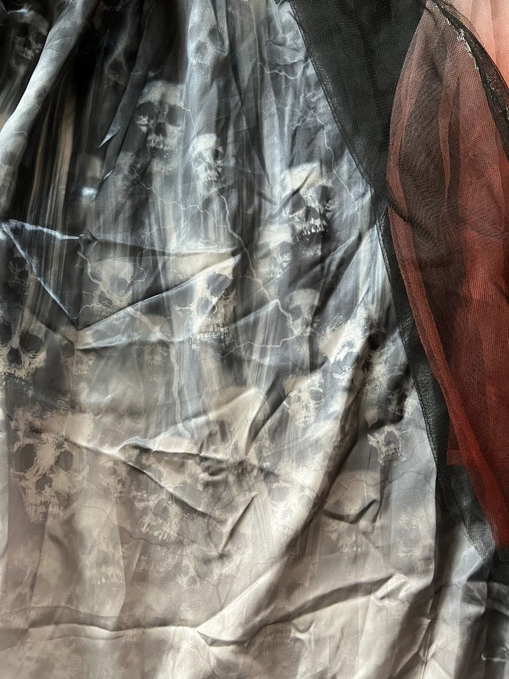 Goth Witch Halloween Gown Dress Vampire Rose Sculls Costume Lace Size 8-10 Med - Image 4 of 4