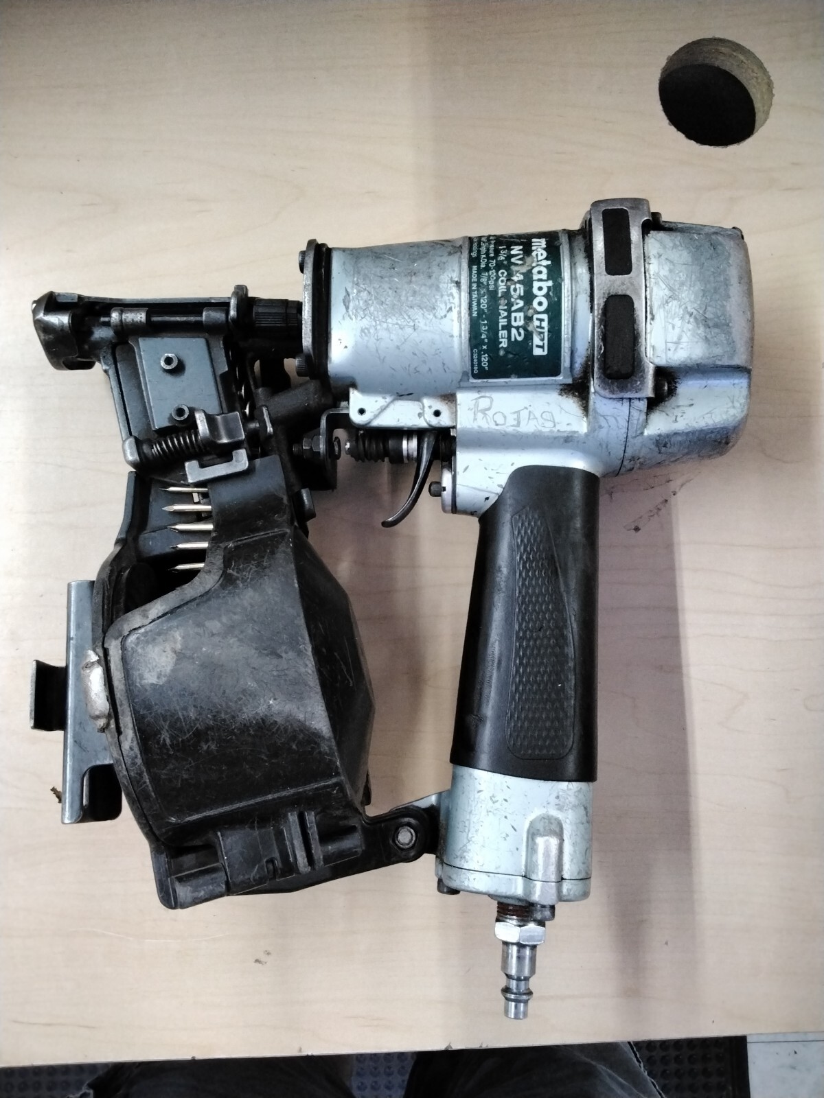 【カテゴリー】 Metabo HPT Roofing Nailer Pneumatic Accepts Coil Roofing