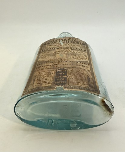 Antique LYDIA E. PINKHAM'S Vegetable Compound Bottle w/ Great Label - Picture 9 of 9